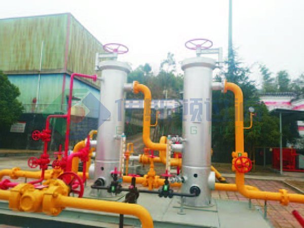 天然气压缩机除油装置